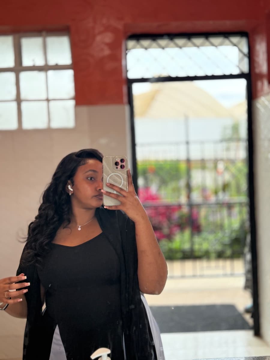 Risper, cleaner in Fraser Rise